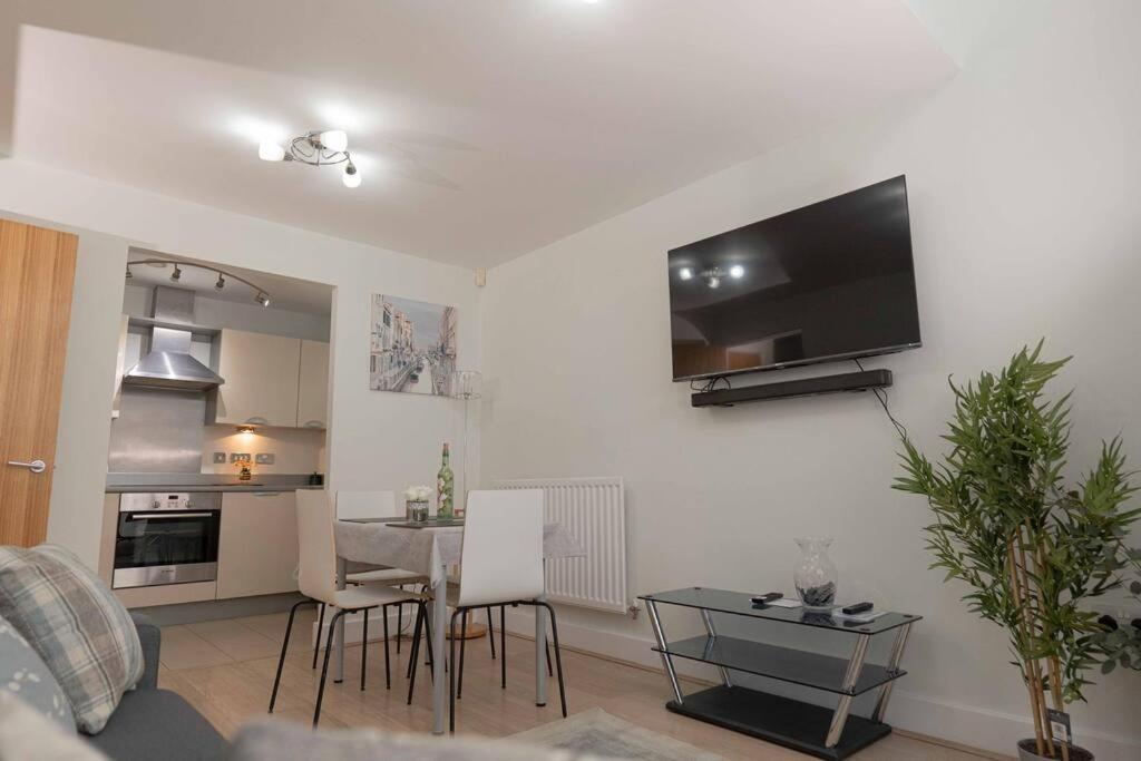 Beautiful 2 Bed In Central Birmingham: A Hidden Gem! Екстериор снимка