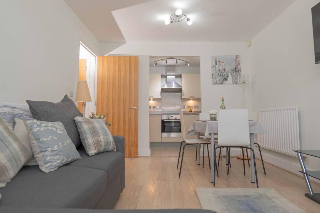 Beautiful 2 Bed In Central Birmingham: A Hidden Gem! Екстериор снимка